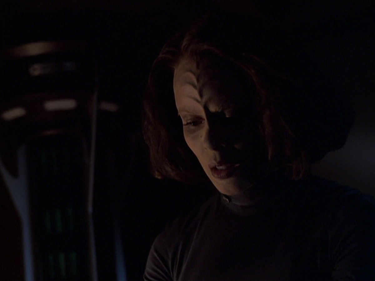 extant_StarTrek_VOY_6x22-Muse_01870.jpg