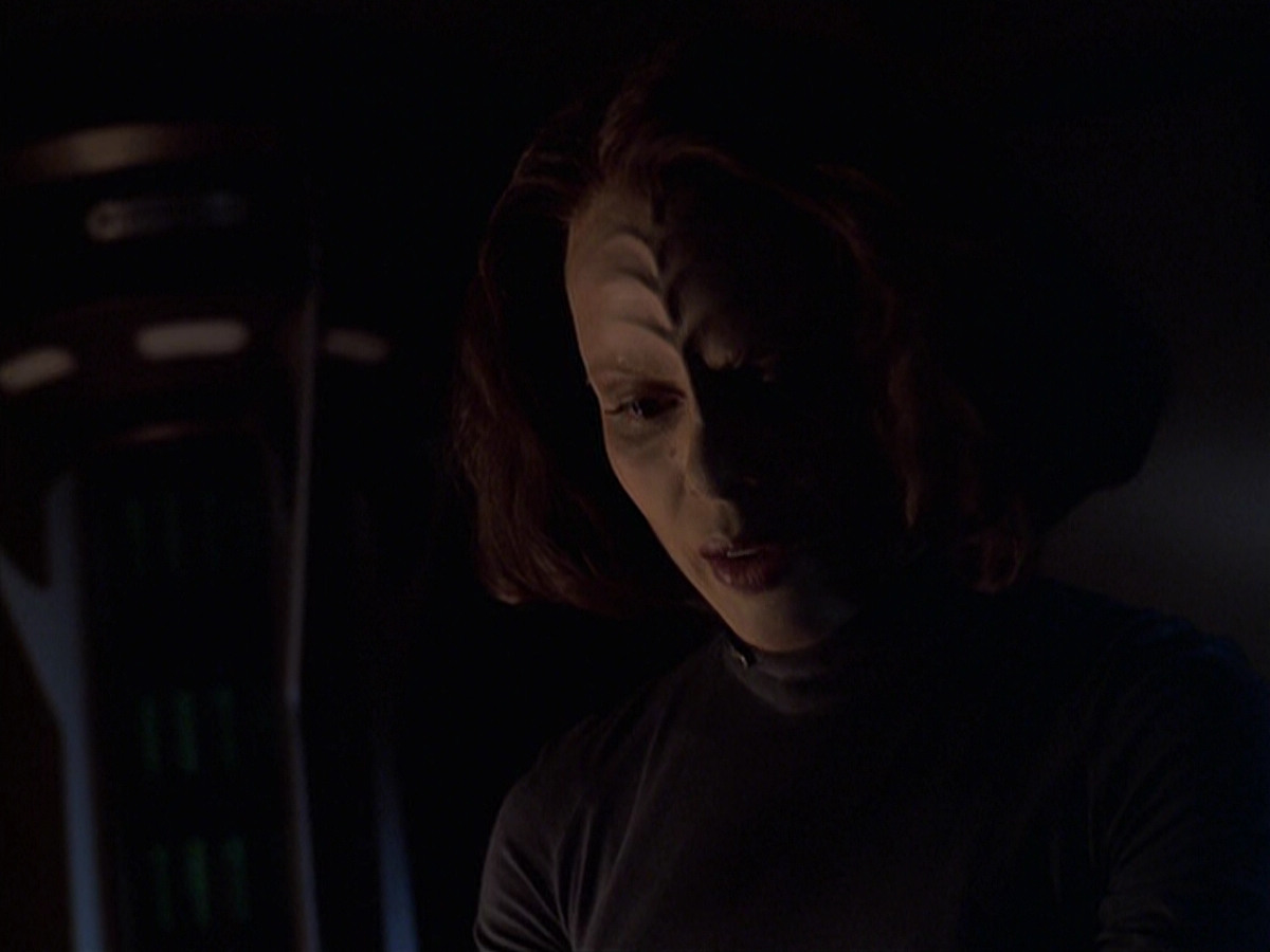 extant_StarTrek_VOY_6x22-Muse_01873.jpg