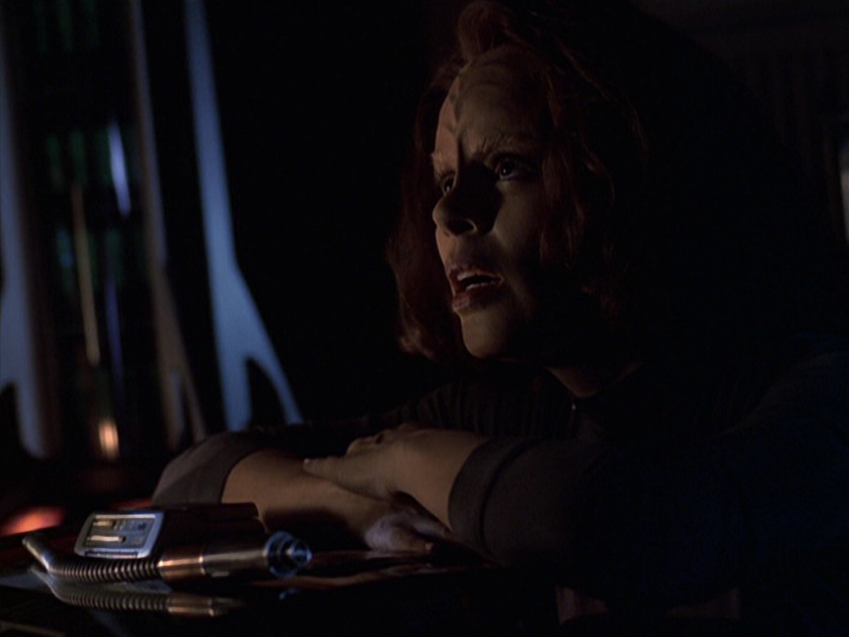 extant_StarTrek_VOY_6x22-Muse_01895.jpg