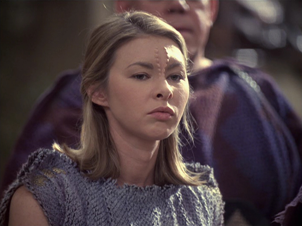 extant_StarTrek_VOY_6x22-Muse_01941.jpg