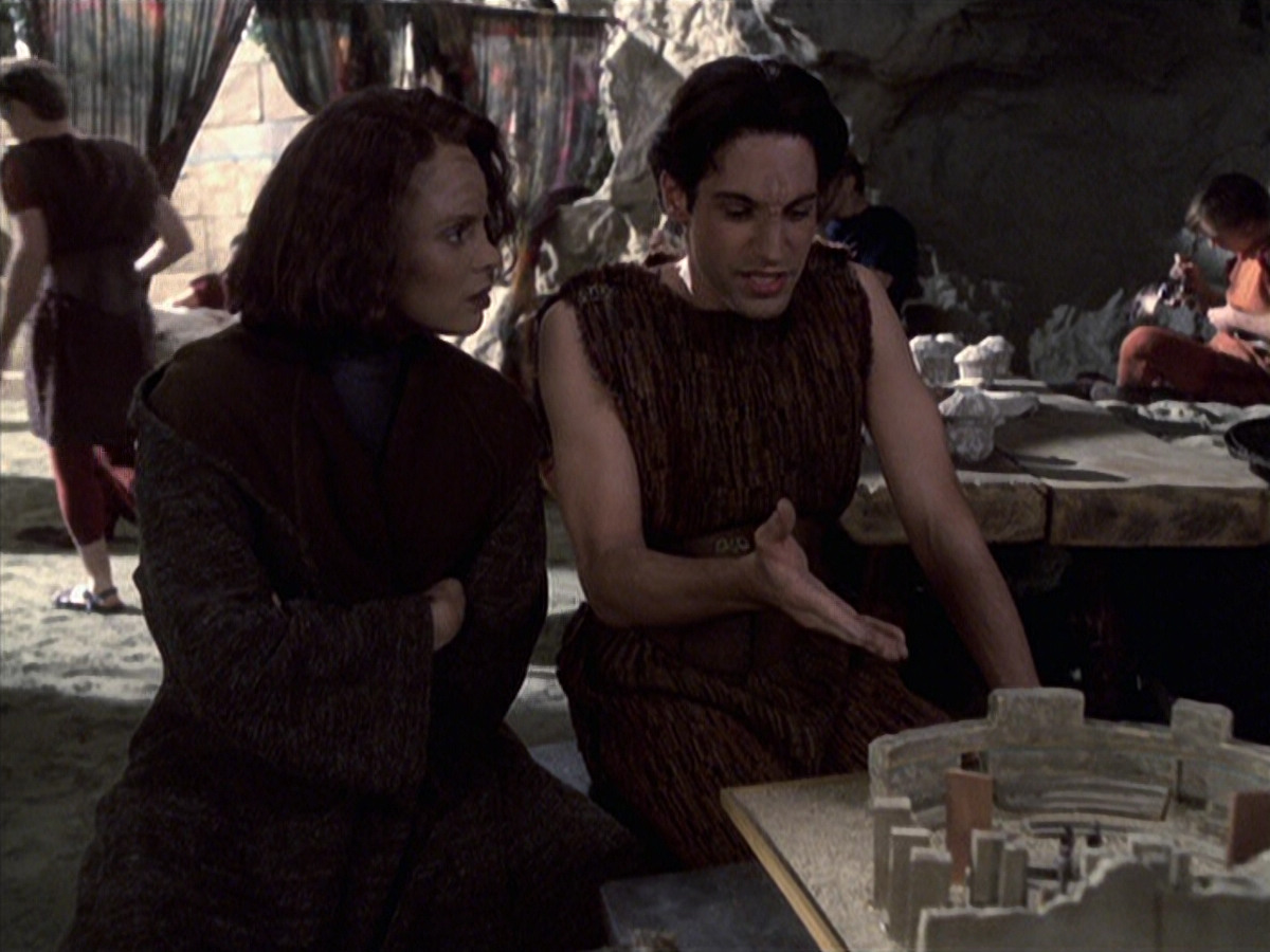 extant_StarTrek_VOY_6x22-Muse_02001.jpg