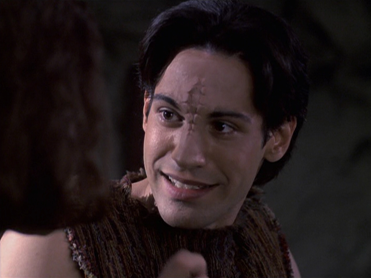 extant_StarTrek_VOY_6x22-Muse_02018.jpg