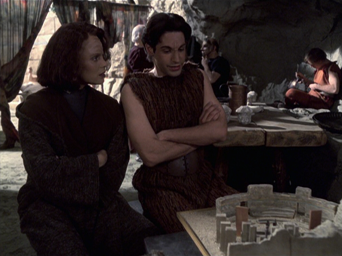 extant_StarTrek_VOY_6x22-Muse_02077.jpg