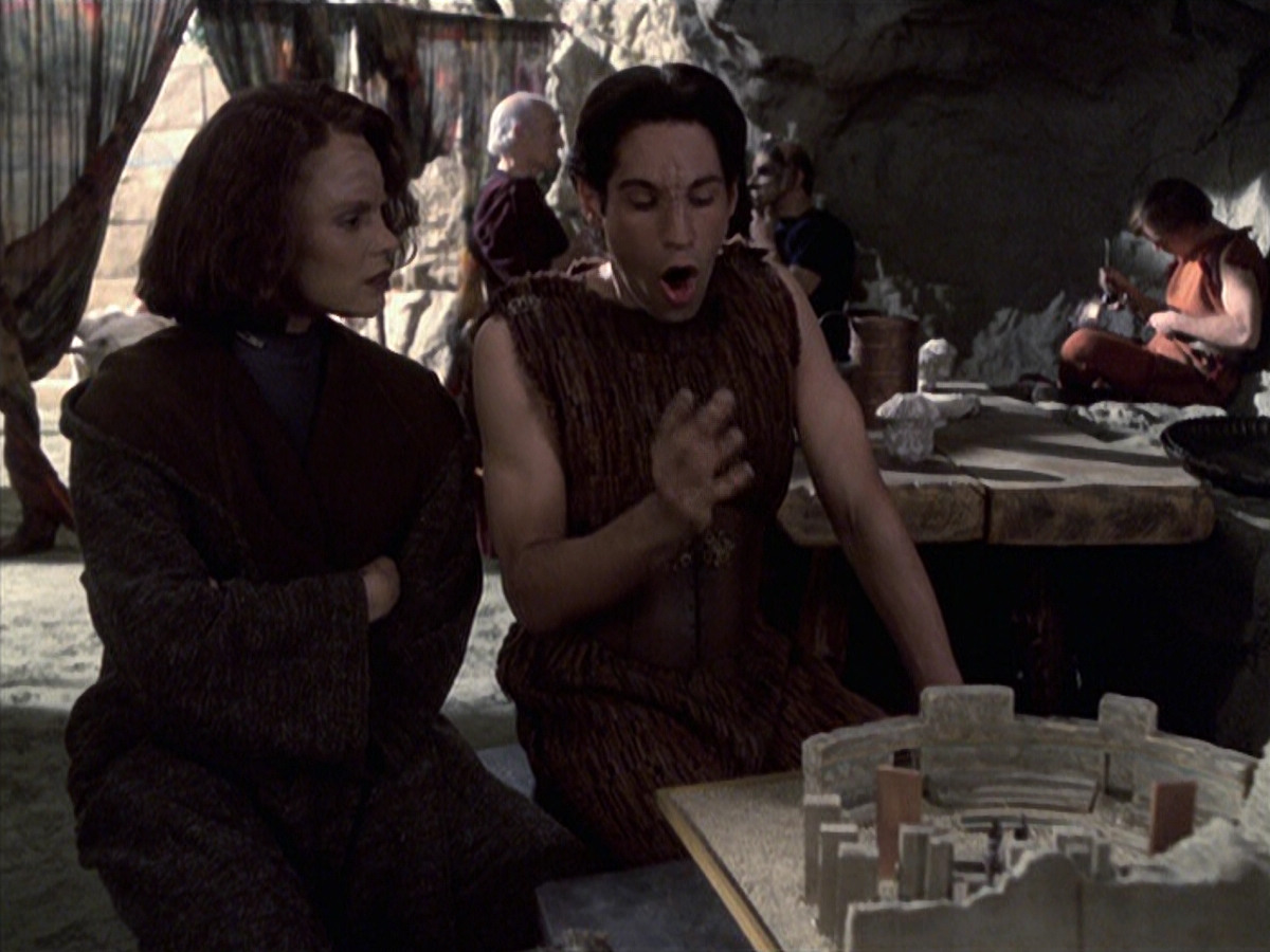 extant_StarTrek_VOY_6x22-Muse_02078.jpg
