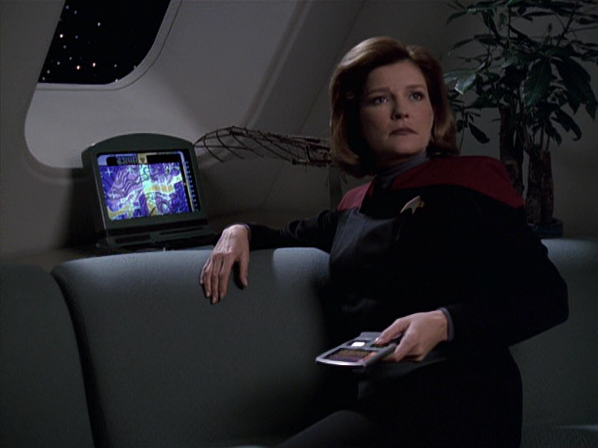 extant_StarTrek_VOY_6x22-Muse_02160.jpg