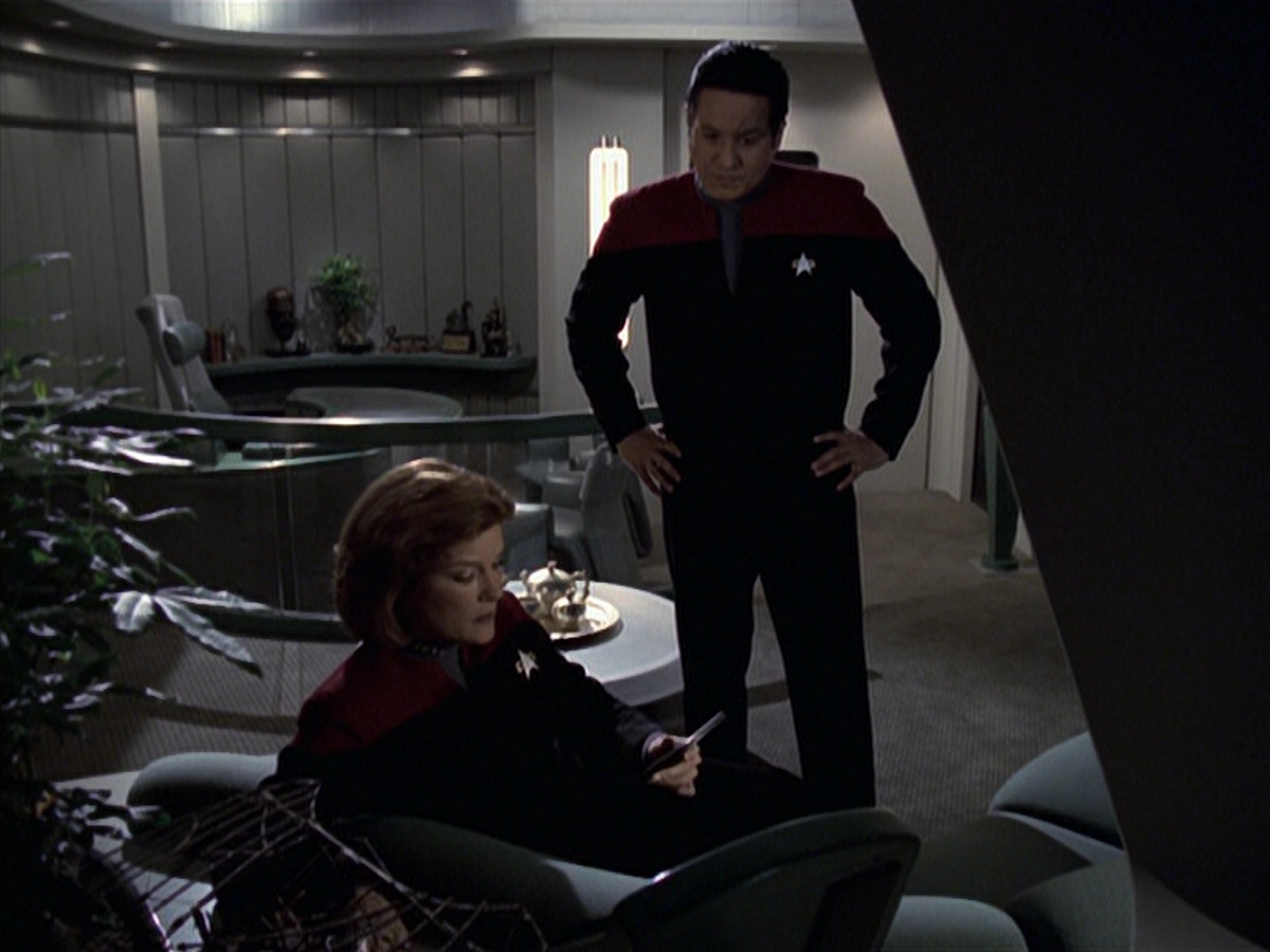 extant_StarTrek_VOY_6x22-Muse_02166.jpg