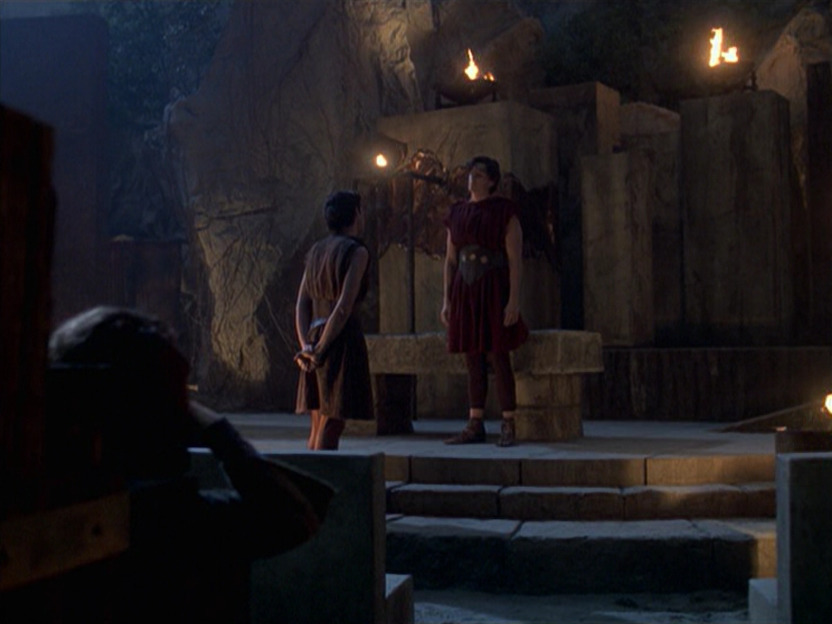 extant_StarTrek_VOY_6x22-Muse_02268.jpg