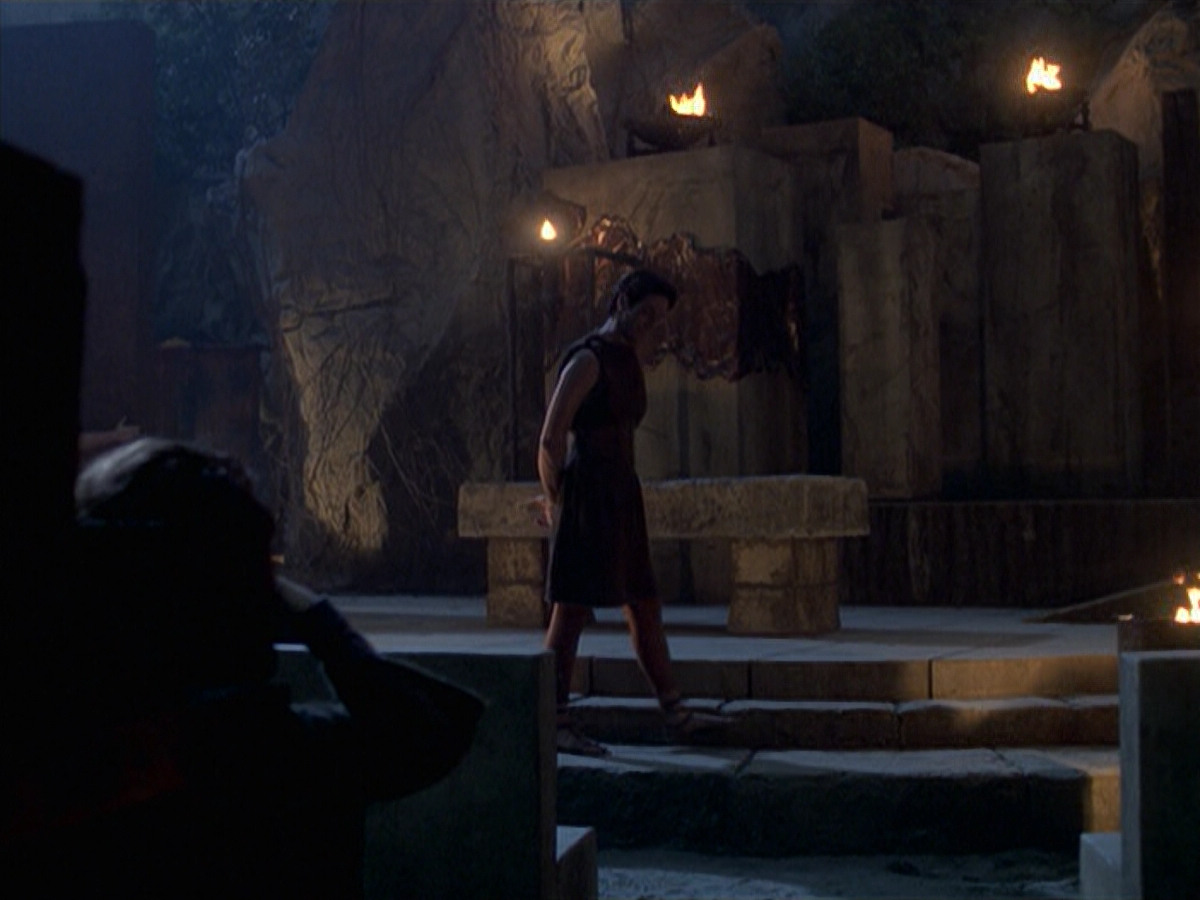 extant_StarTrek_VOY_6x22-Muse_02279.jpg