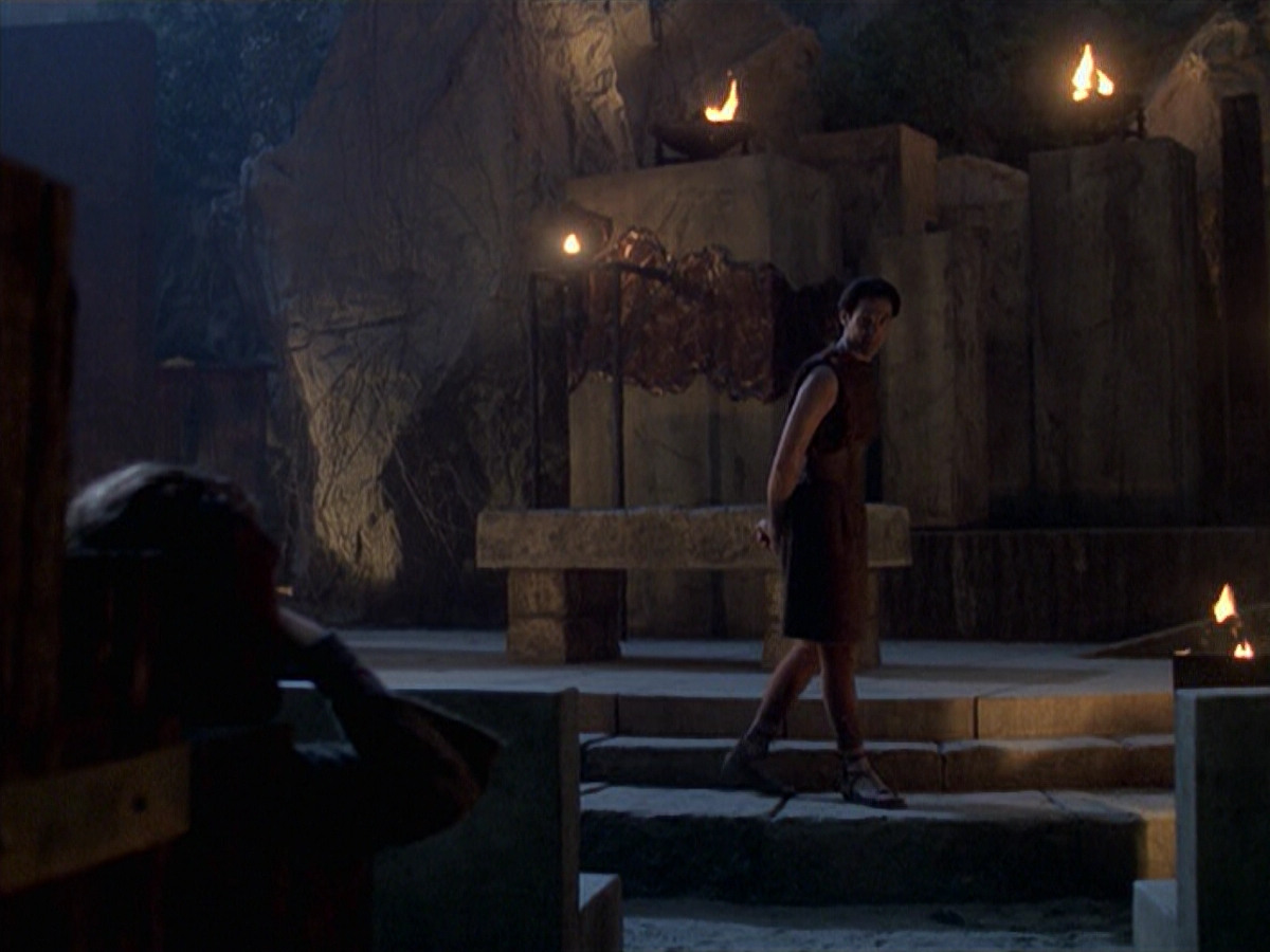 extant_StarTrek_VOY_6x22-Muse_02281.jpg