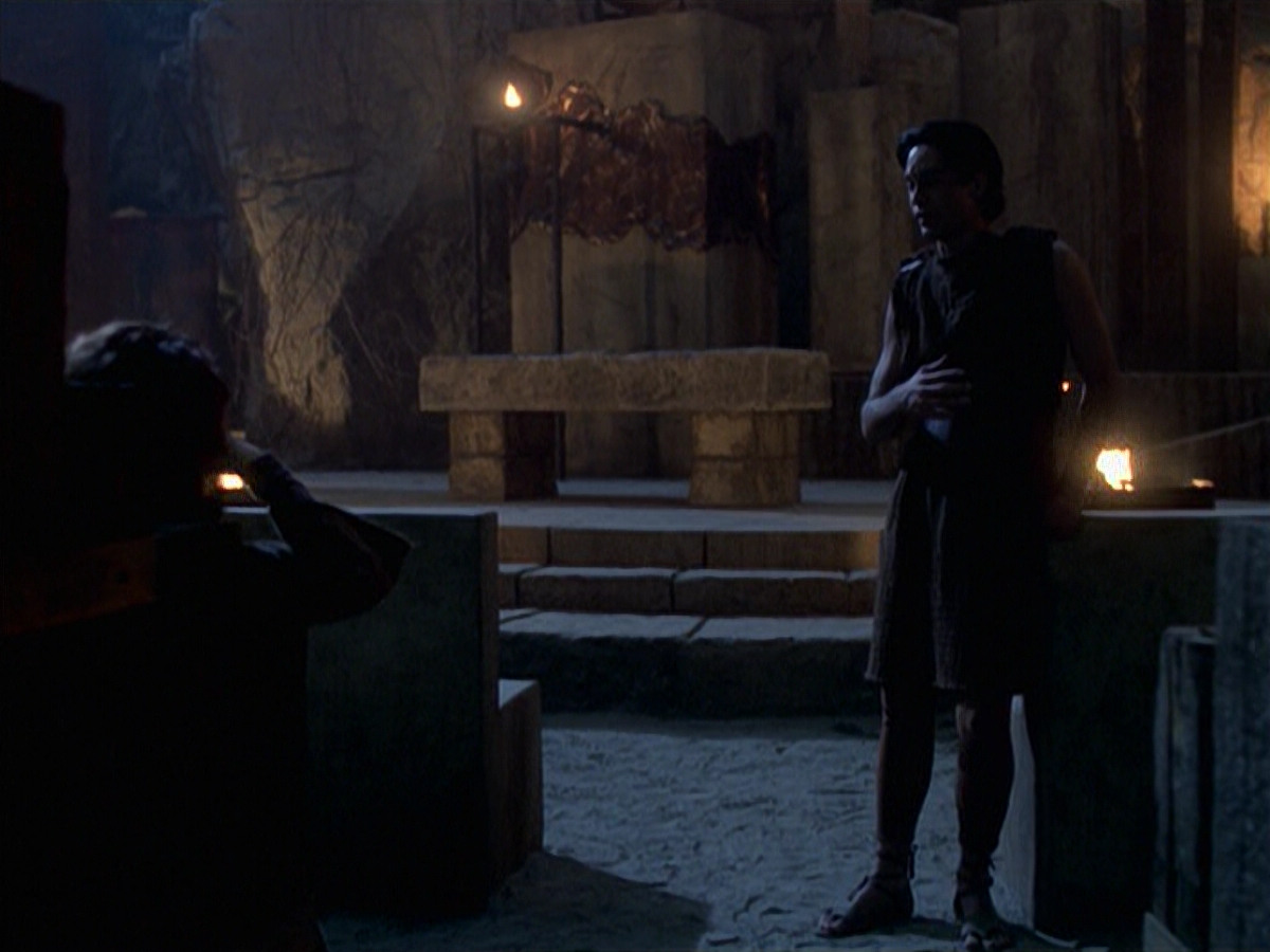 extant_StarTrek_VOY_6x22-Muse_02312.jpg