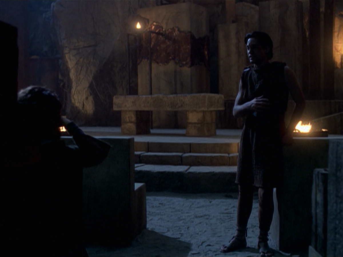extant_StarTrek_VOY_6x22-Muse_02313.jpg