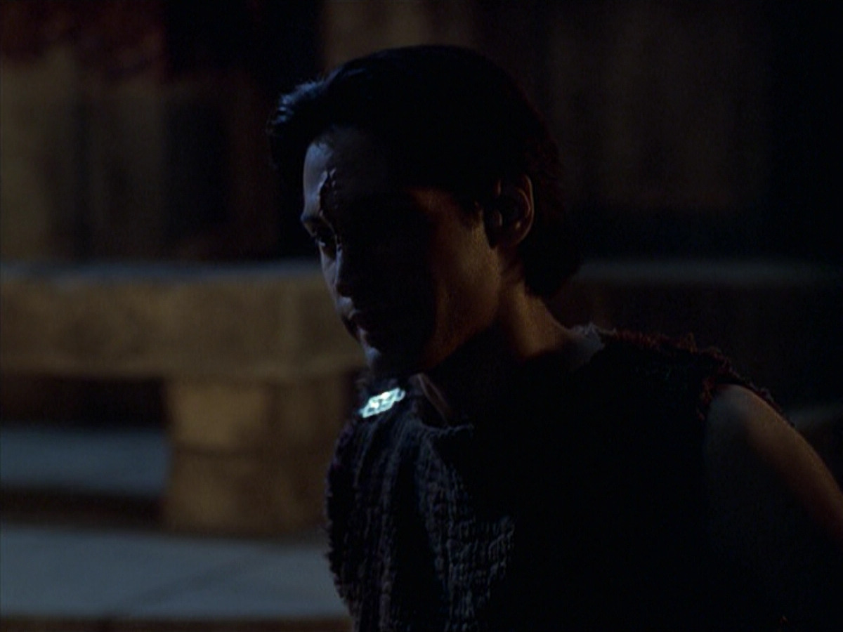 extant_StarTrek_VOY_6x22-Muse_02362.jpg