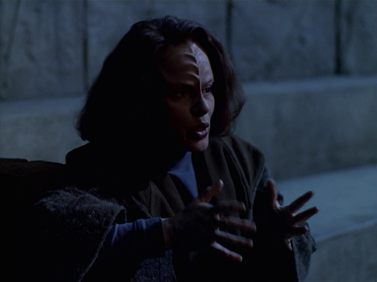 extant_StarTrek_VOY_6x22-Muse_02388.jpg