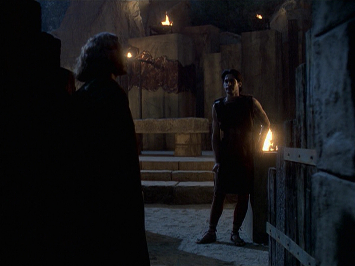 extant_StarTrek_VOY_6x22-Muse_02432.jpg