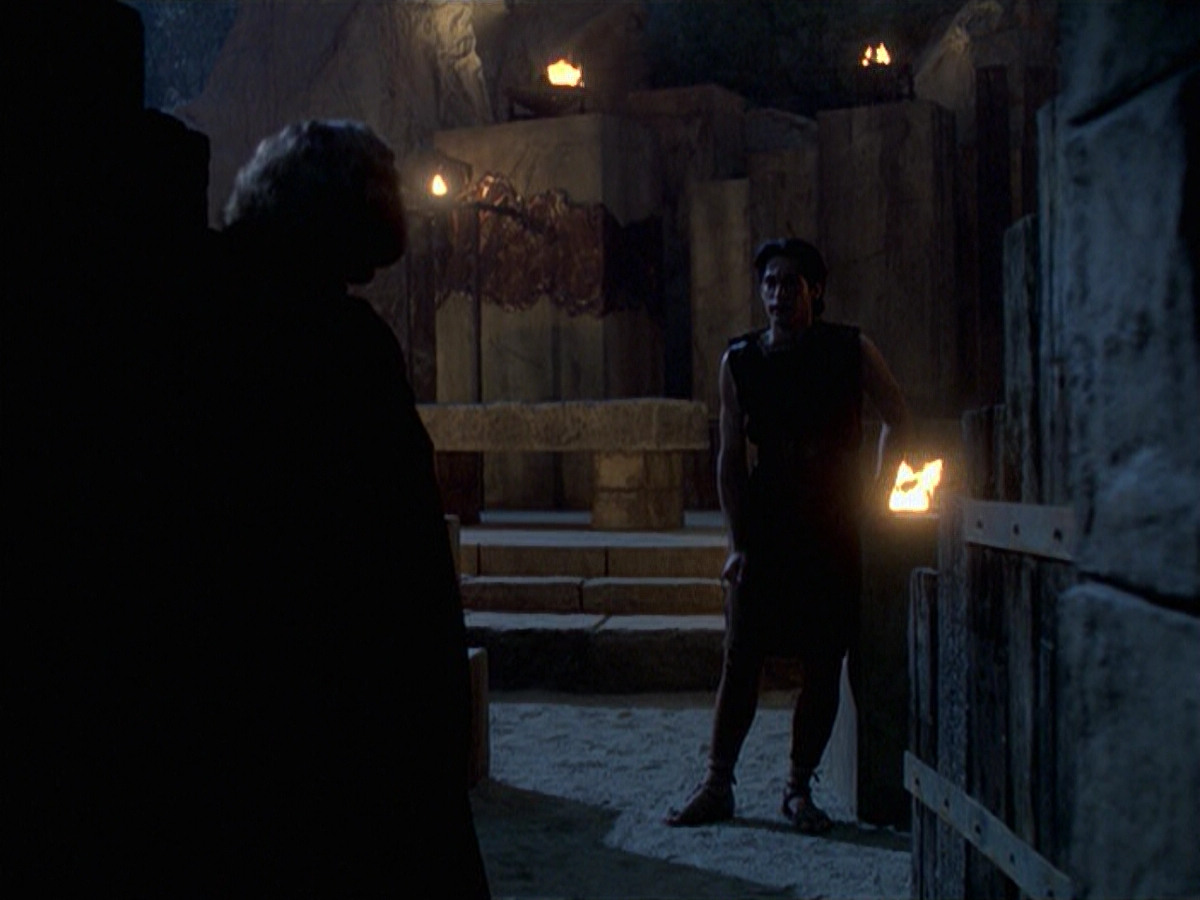 extant_StarTrek_VOY_6x22-Muse_02437.jpg