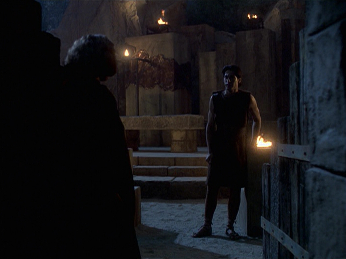 extant_StarTrek_VOY_6x22-Muse_02438.jpg
