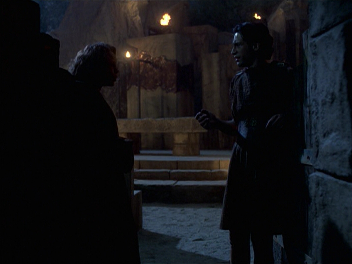 extant_StarTrek_VOY_6x22-Muse_02453.jpg