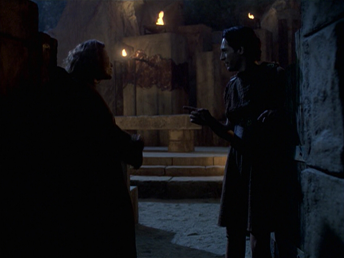 extant_StarTrek_VOY_6x22-Muse_02465.jpg