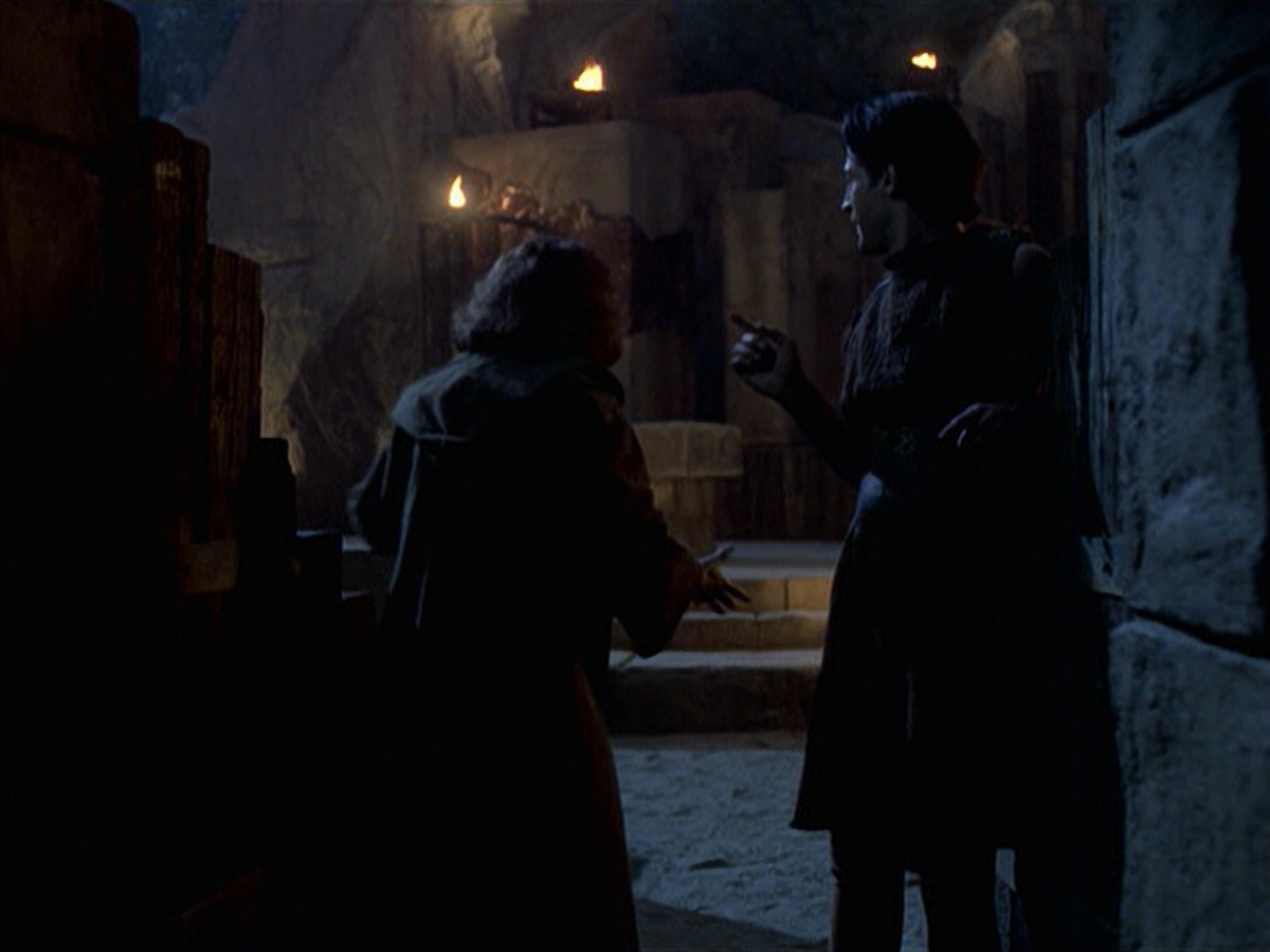 extant_StarTrek_VOY_6x22-Muse_02467.jpg