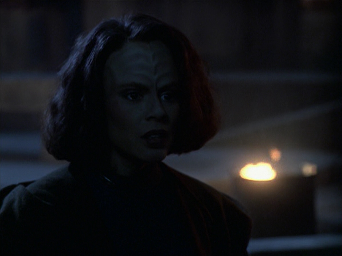 extant_StarTrek_VOY_6x22-Muse_02520.jpg
