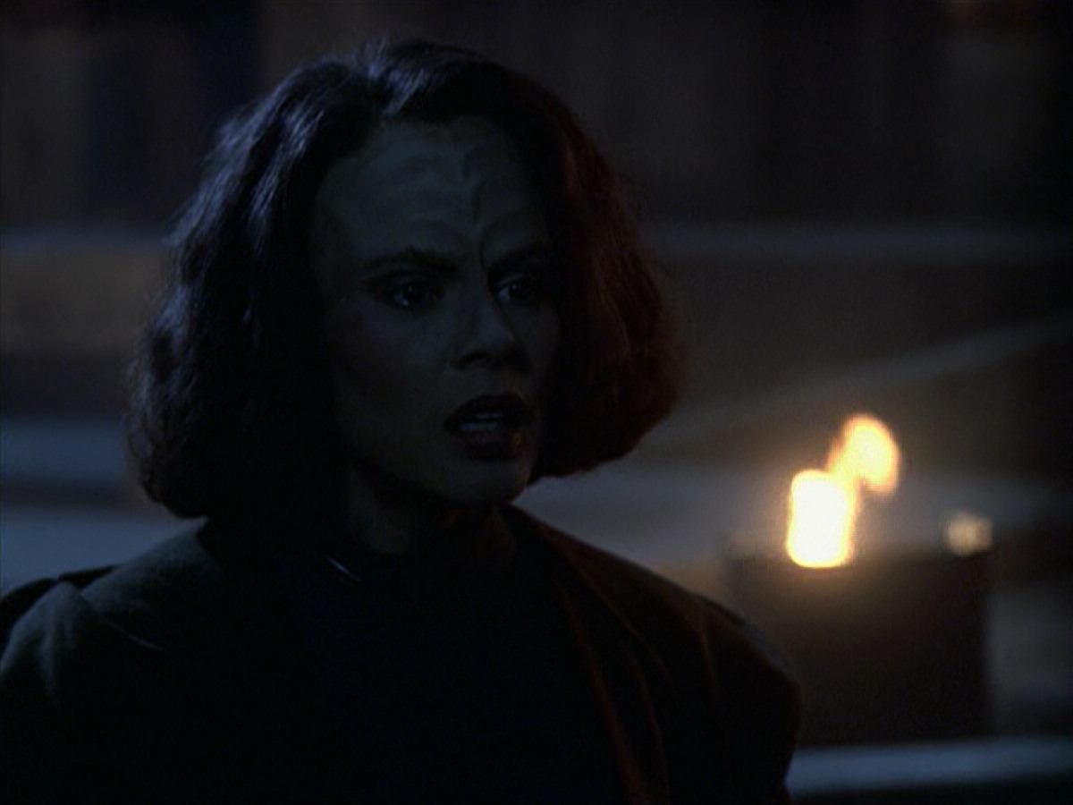 extant_StarTrek_VOY_6x22-Muse_02523.jpg