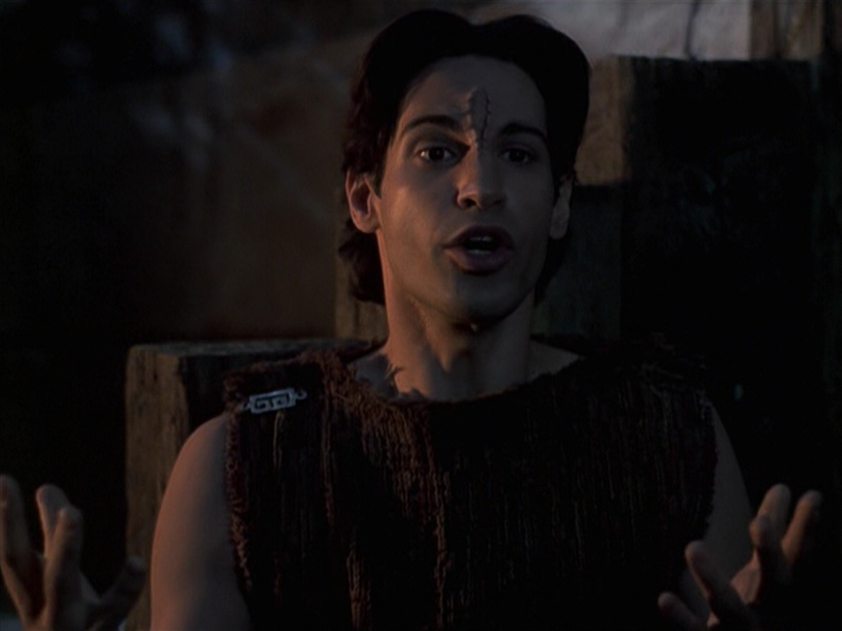 extant_StarTrek_VOY_6x22-Muse_02528.jpg