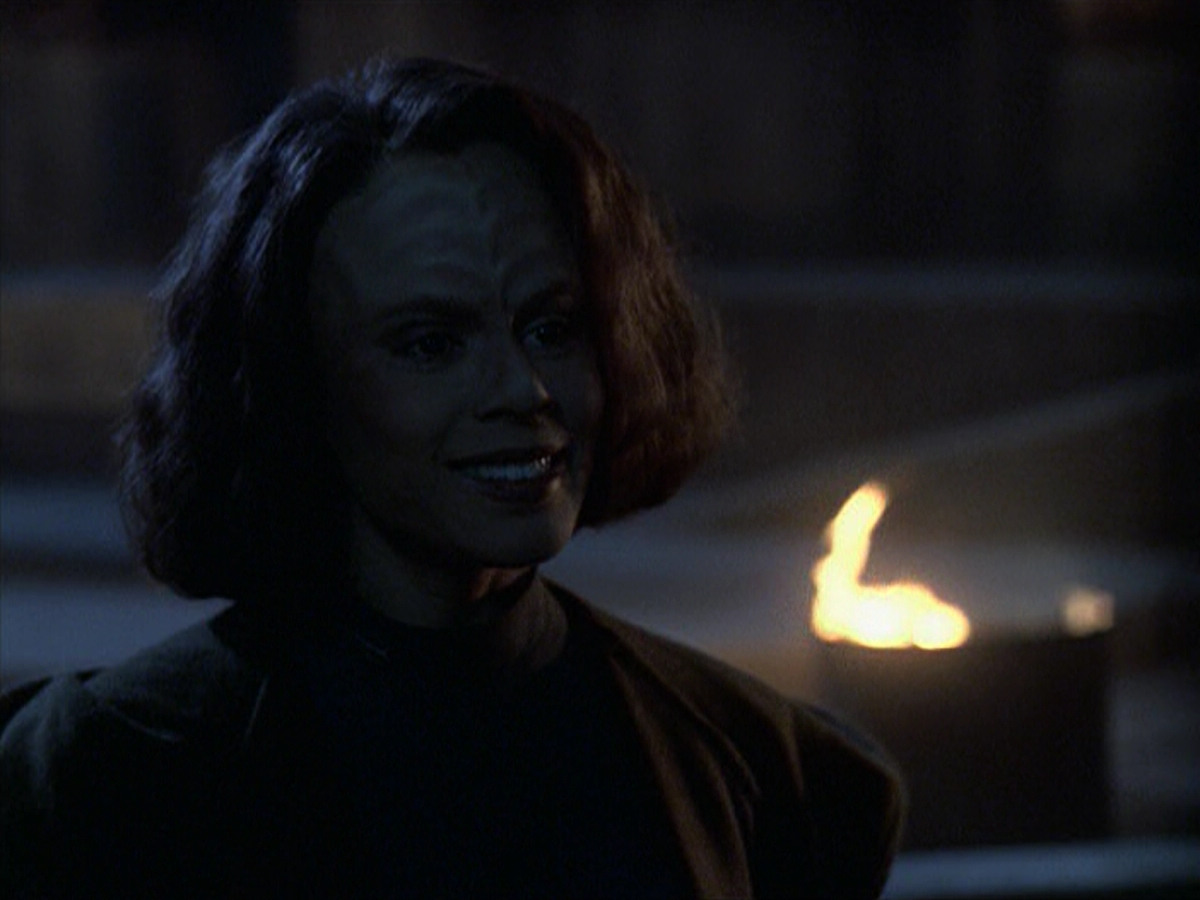extant_StarTrek_VOY_6x22-Muse_02540.jpg