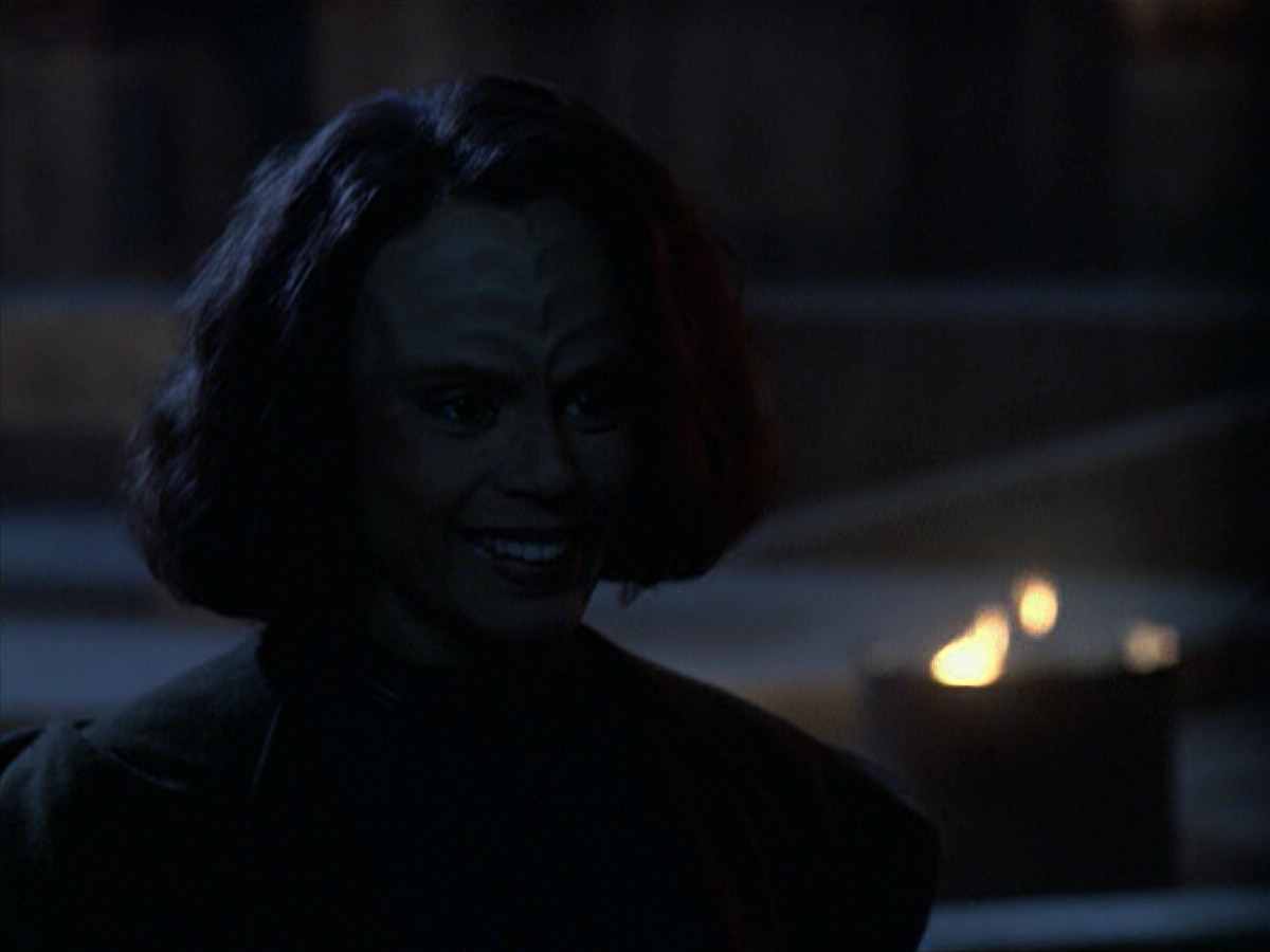 extant_StarTrek_VOY_6x22-Muse_02541.jpg