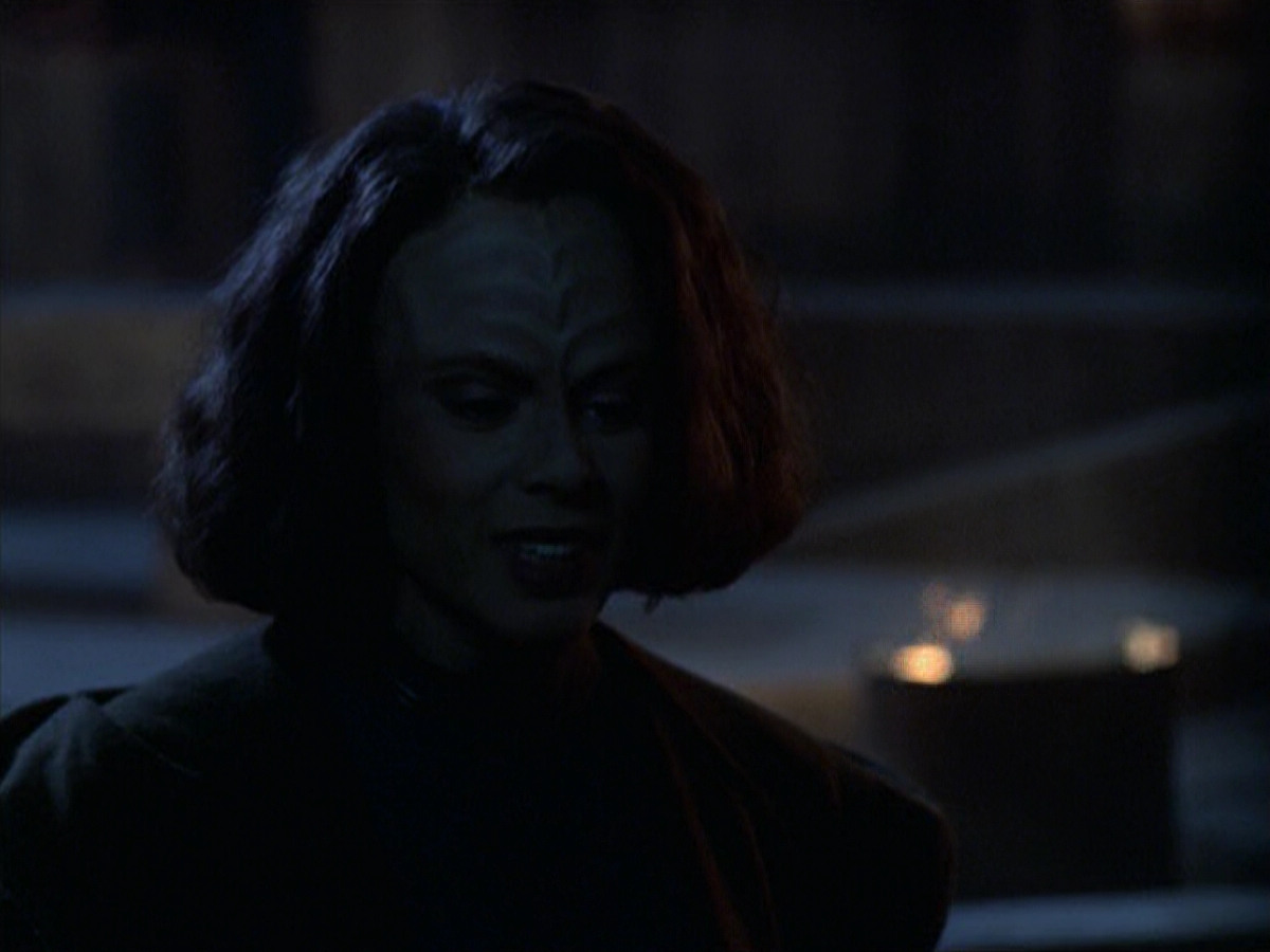 extant_StarTrek_VOY_6x22-Muse_02546.jpg
