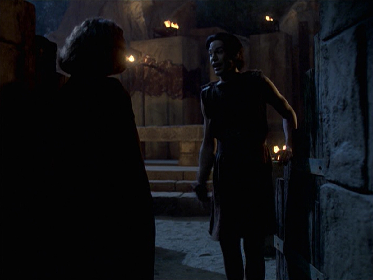 extant_StarTrek_VOY_6x22-Muse_02565.jpg