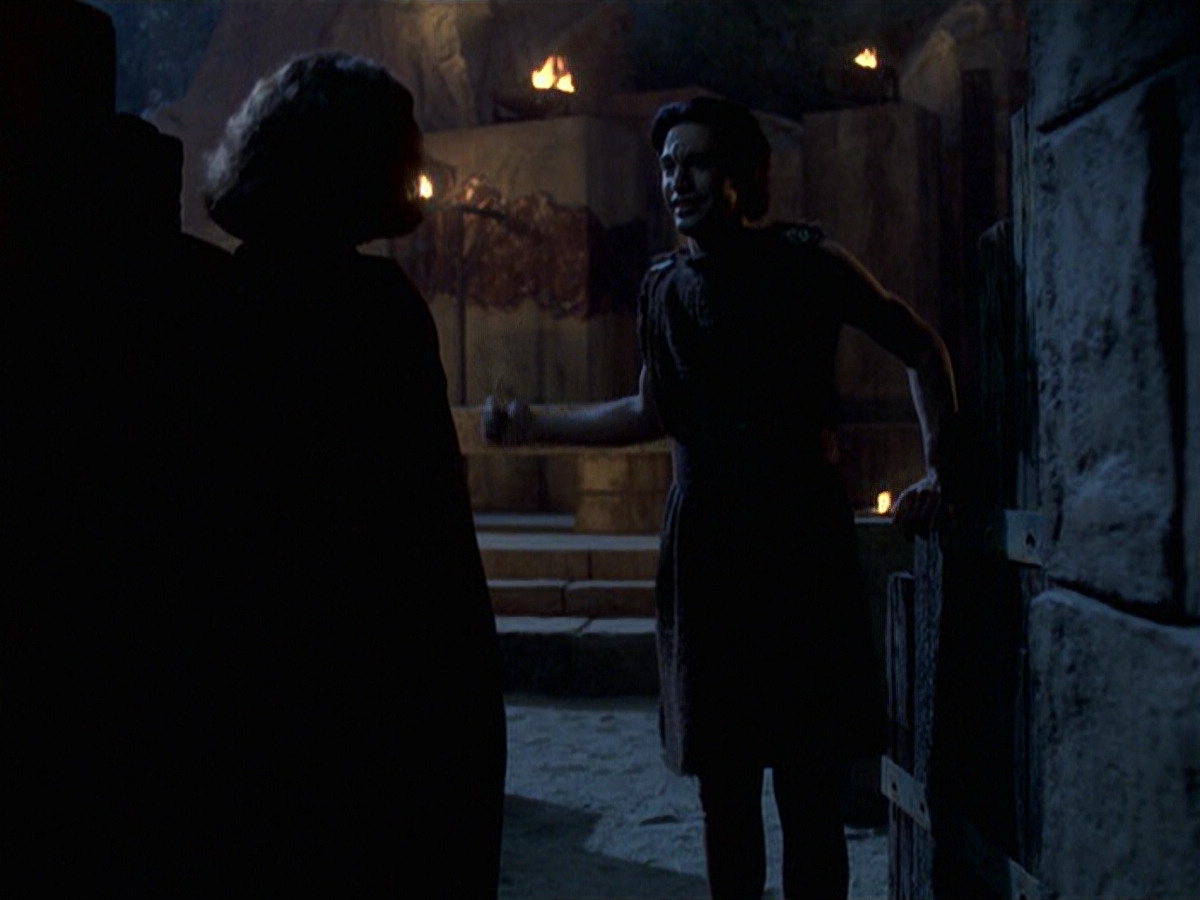 extant_StarTrek_VOY_6x22-Muse_02566.jpg