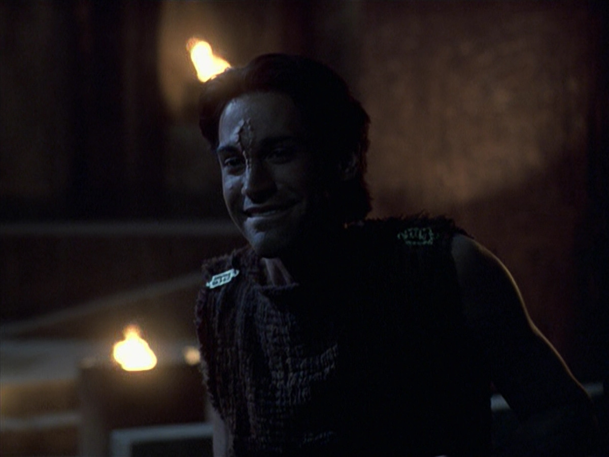 extant_StarTrek_VOY_6x22-Muse_02589.jpg
