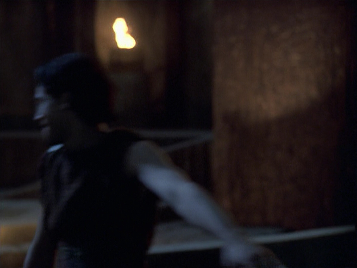 extant_StarTrek_VOY_6x22-Muse_02592.jpg