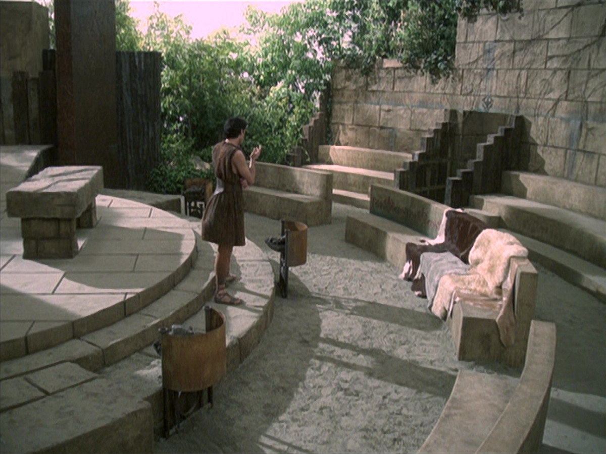 extant_StarTrek_VOY_6x22-Muse_02772.jpg