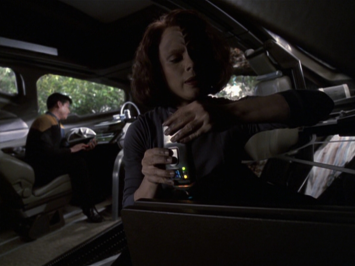 extant_StarTrek_VOY_6x22-Muse_02849.jpg