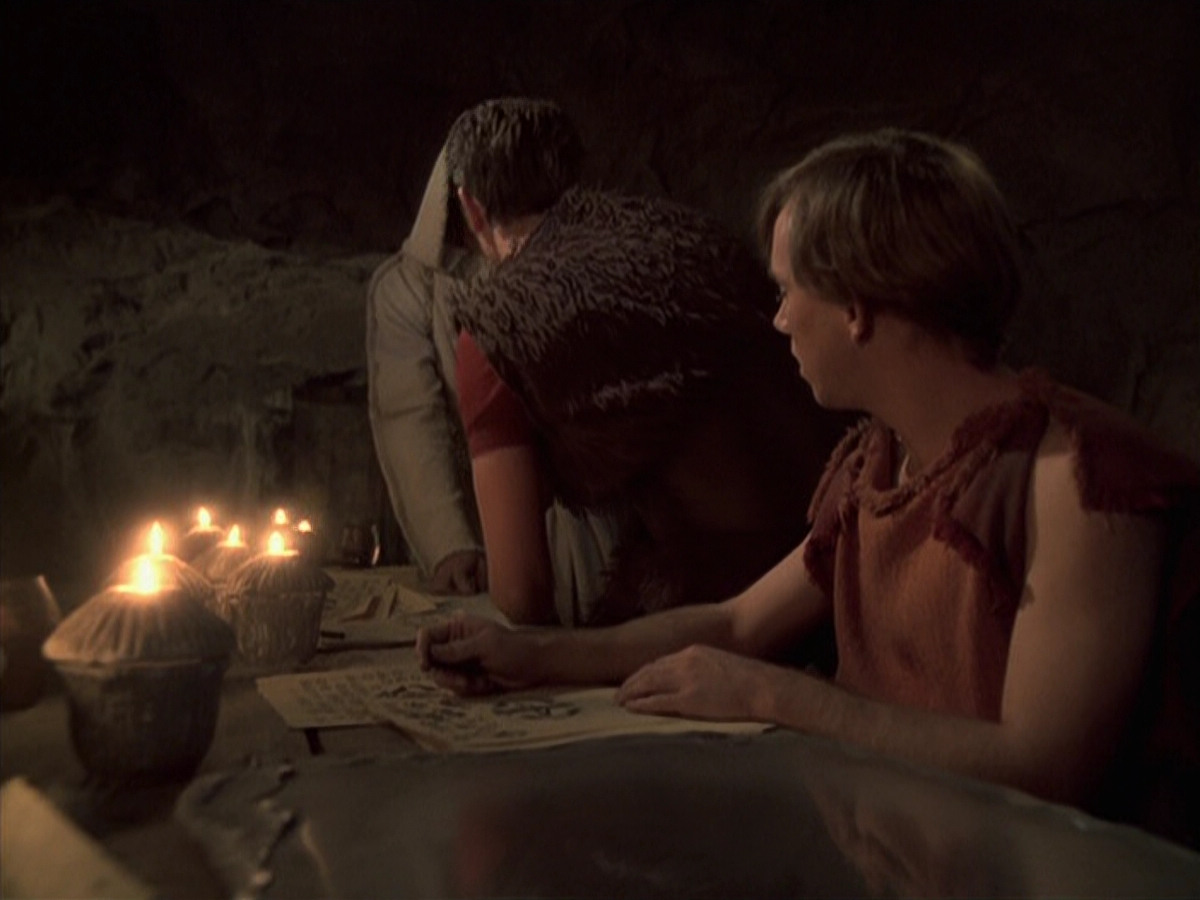 extant_StarTrek_VOY_6x22-Muse_02949.jpg