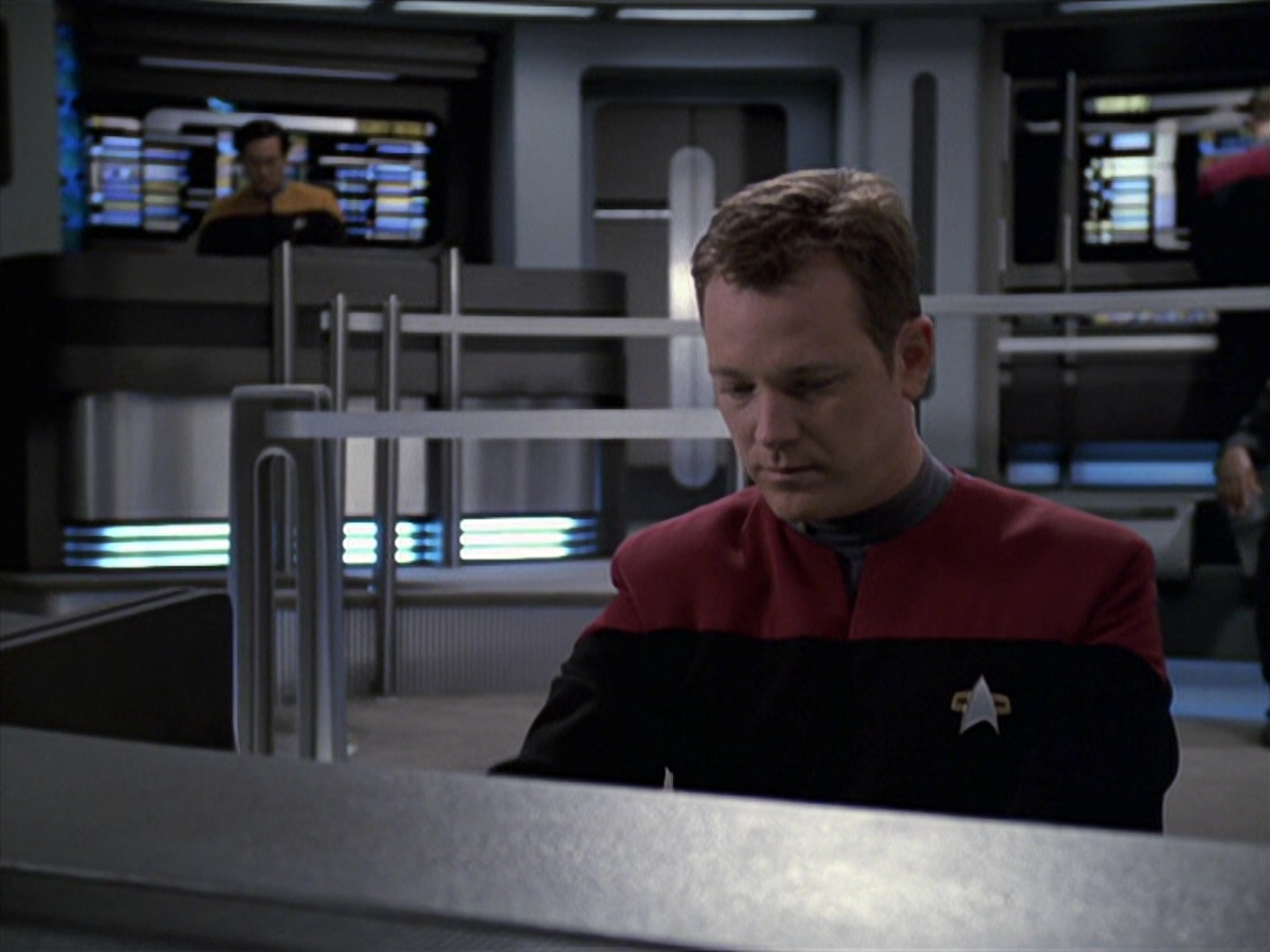 extant_StarTrek_VOY_6x22-Muse_02962.jpg