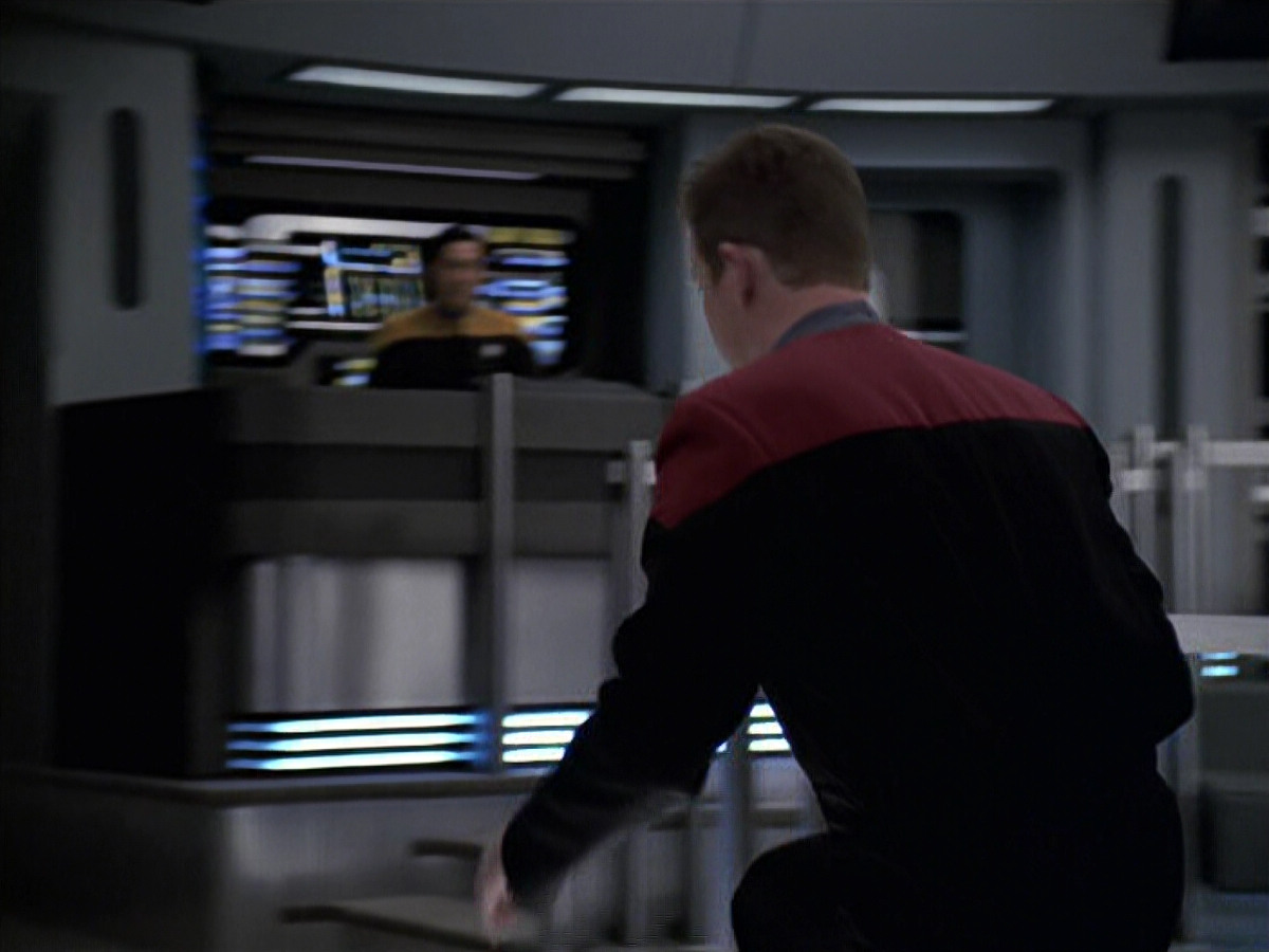 extant_StarTrek_VOY_6x22-Muse_03040.jpg