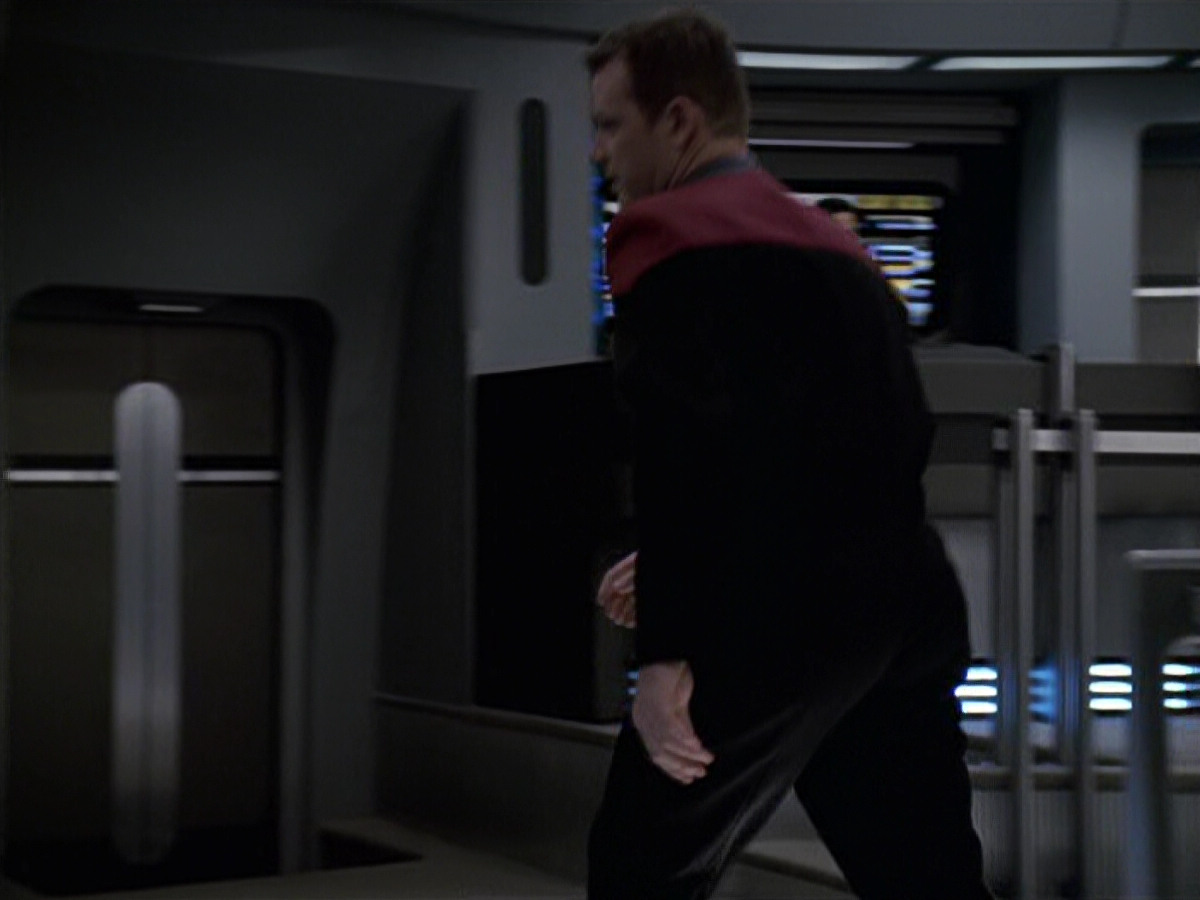 extant_StarTrek_VOY_6x22-Muse_03041.jpg
