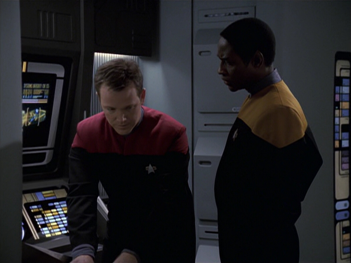 extant_StarTrek_VOY_6x22-Muse_03058.jpg
