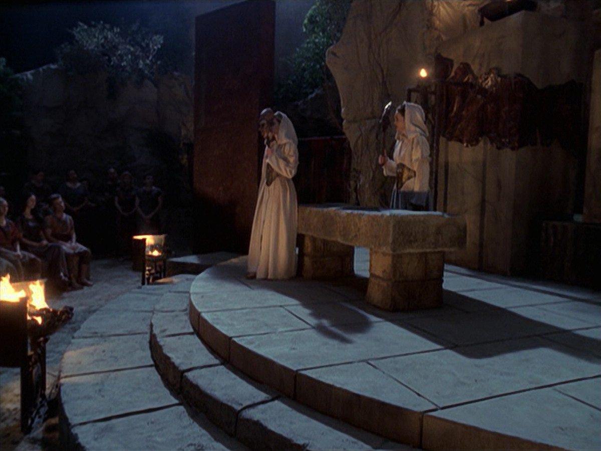 extant_StarTrek_VOY_6x22-Muse_03098.jpg