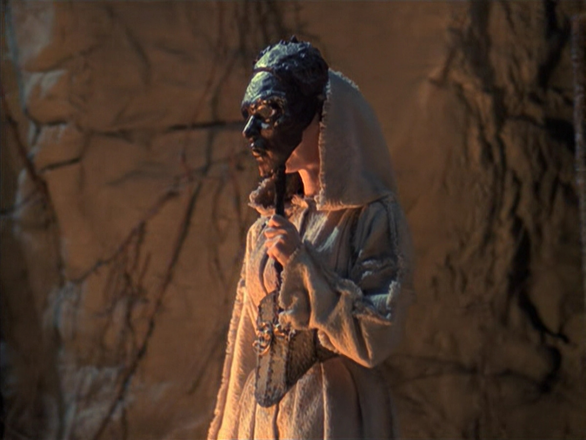 extant_StarTrek_VOY_6x22-Muse_03100.jpg