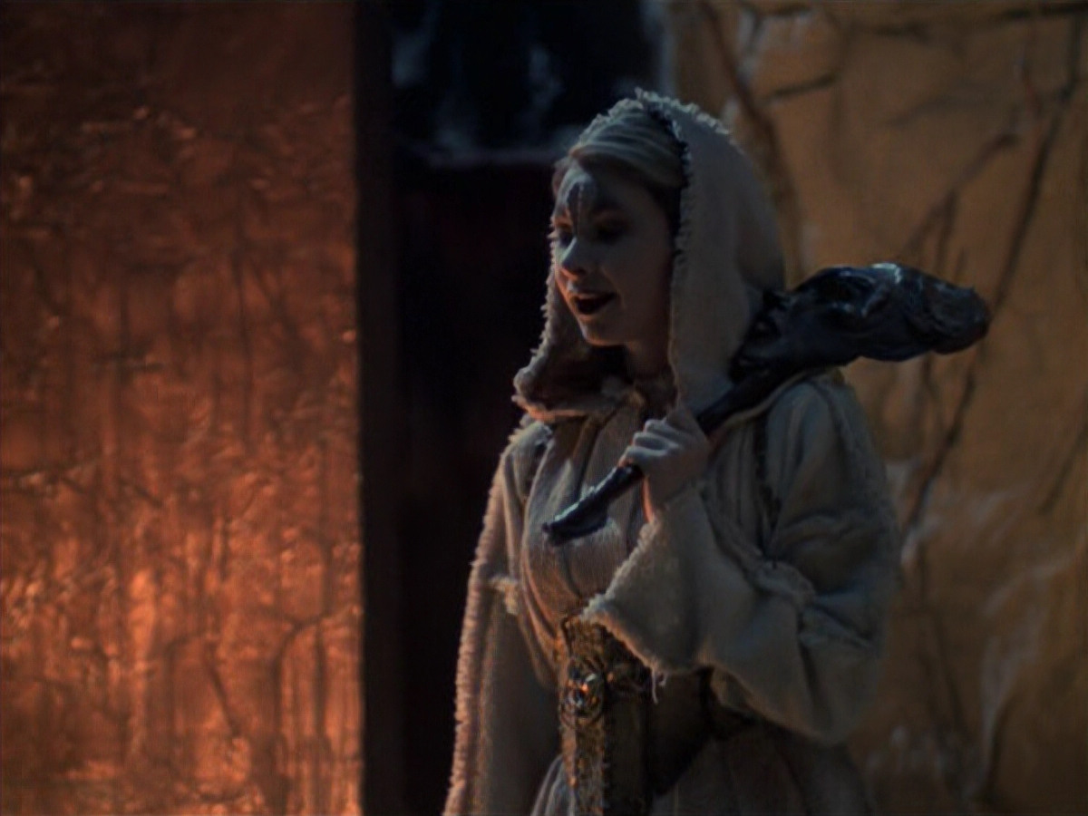 extant_StarTrek_VOY_6x22-Muse_03109.jpg