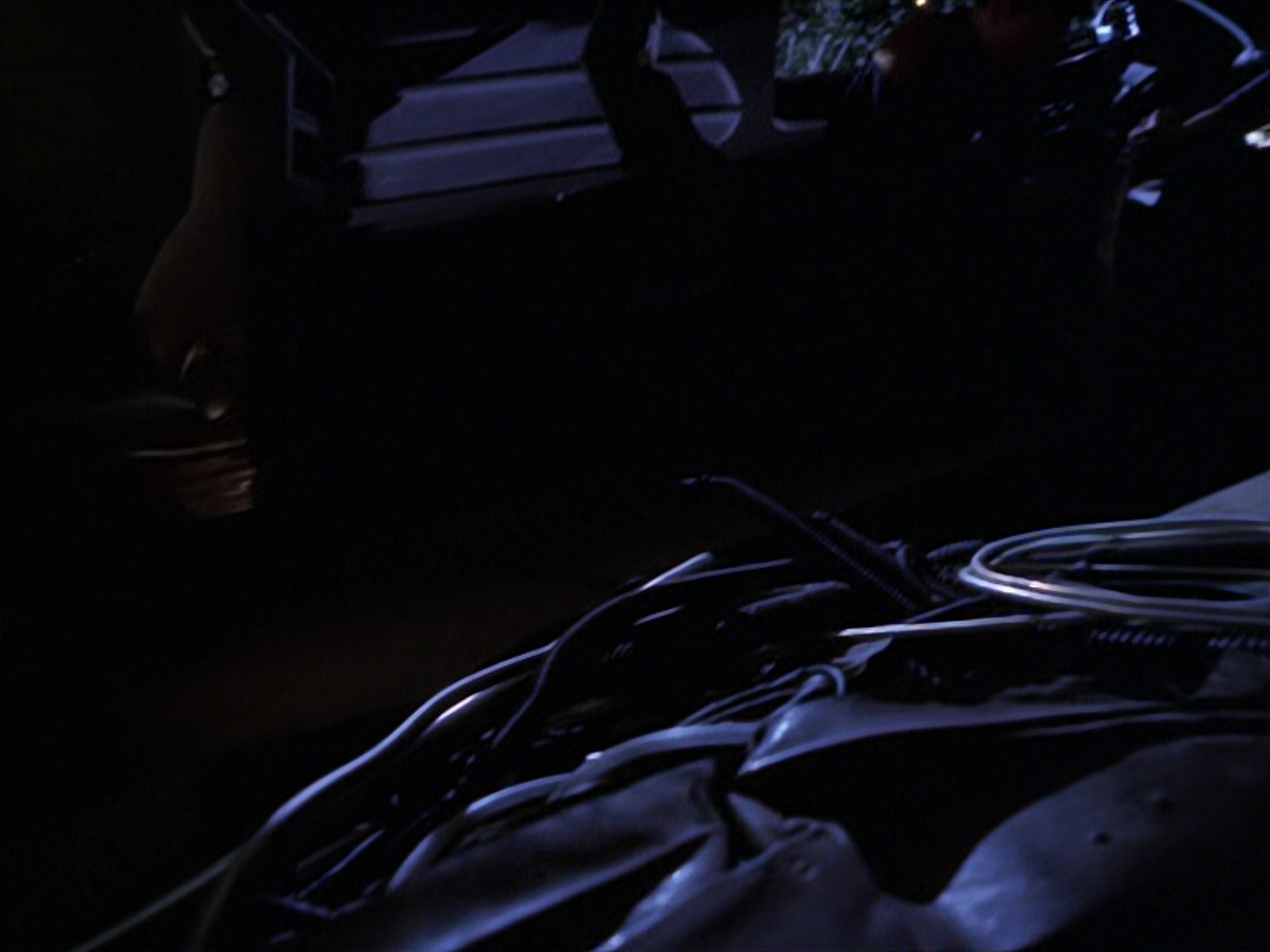extant_StarTrek_VOY_6x22-Muse_03187.jpg