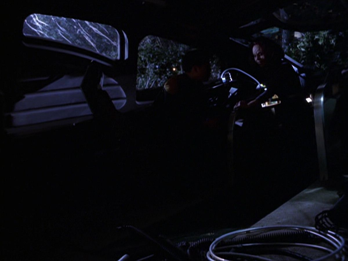 extant_StarTrek_VOY_6x22-Muse_03190.jpg