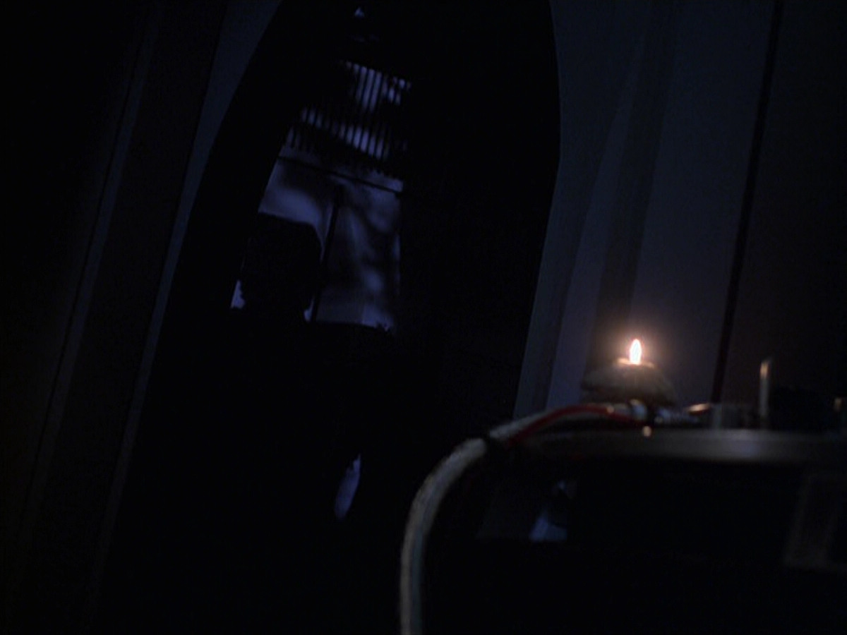 extant_StarTrek_VOY_6x22-Muse_03206.jpg