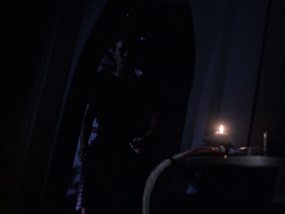 extant_StarTrek_VOY_6x22-Muse_03219.jpg