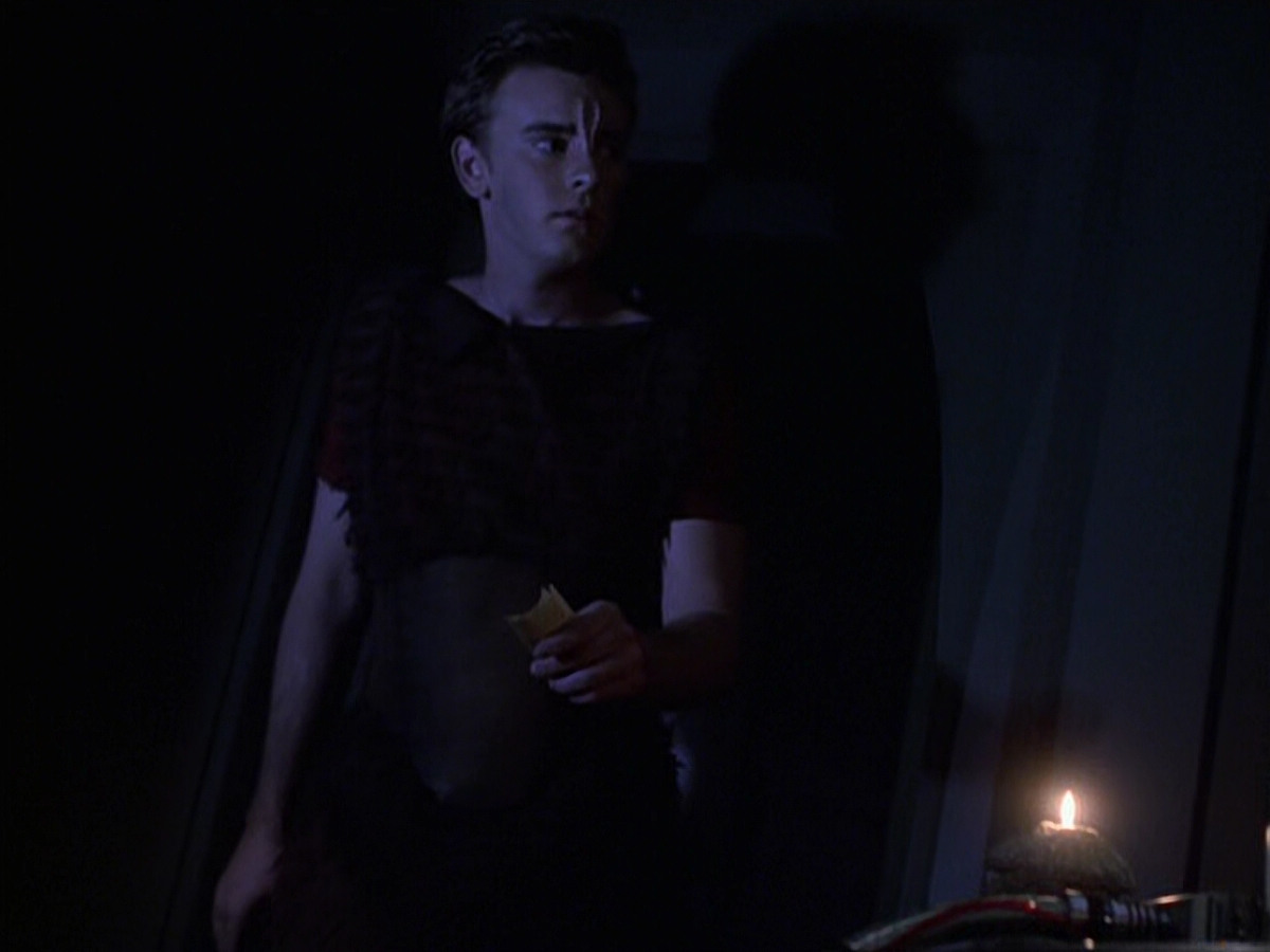 extant_StarTrek_VOY_6x22-Muse_03224.jpg