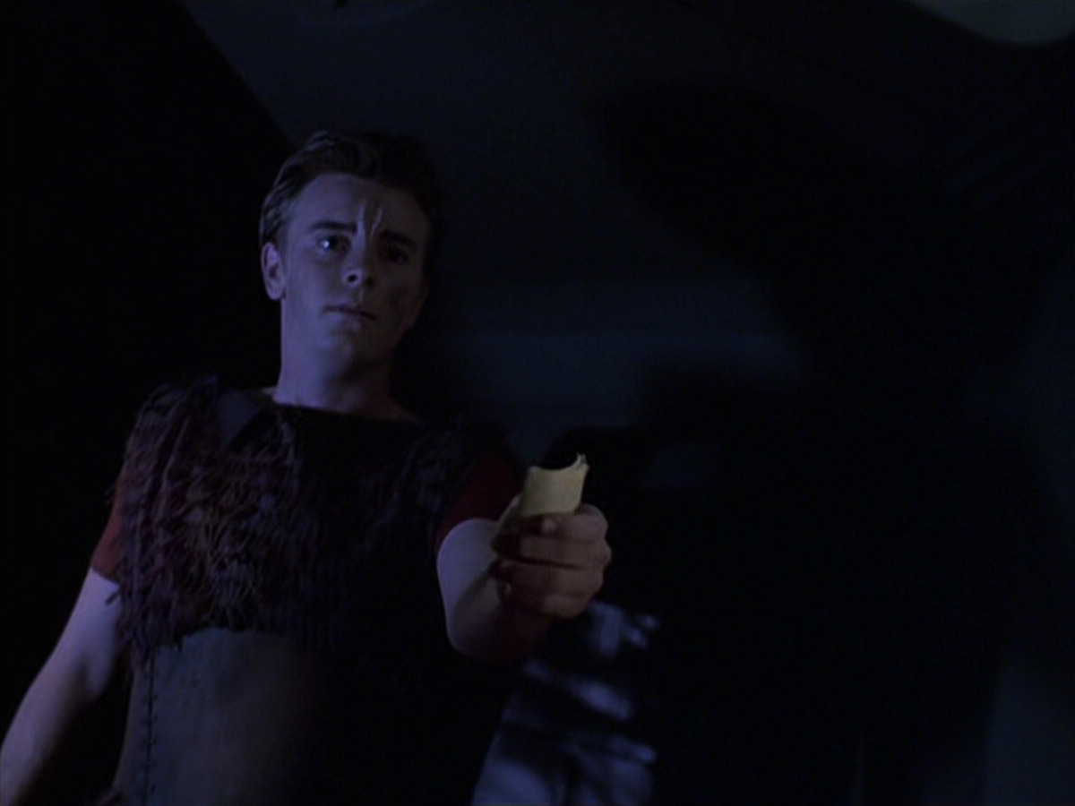 extant_StarTrek_VOY_6x22-Muse_03228.jpg