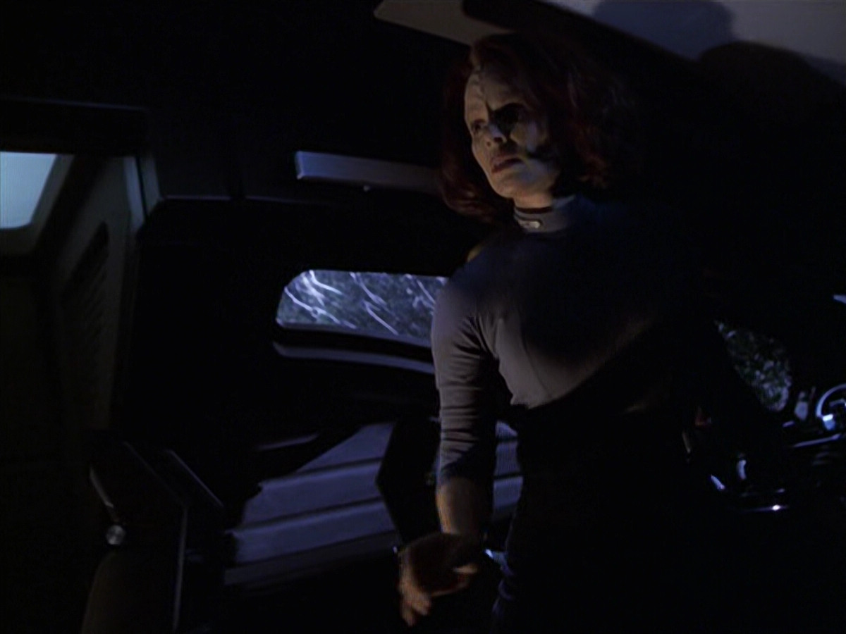 extant_StarTrek_VOY_6x22-Muse_03231.jpg